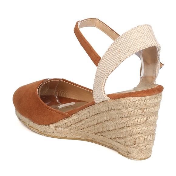 Ladies ankle strap backless wedge shoes. Tan. NIB - Picture 2 of 4